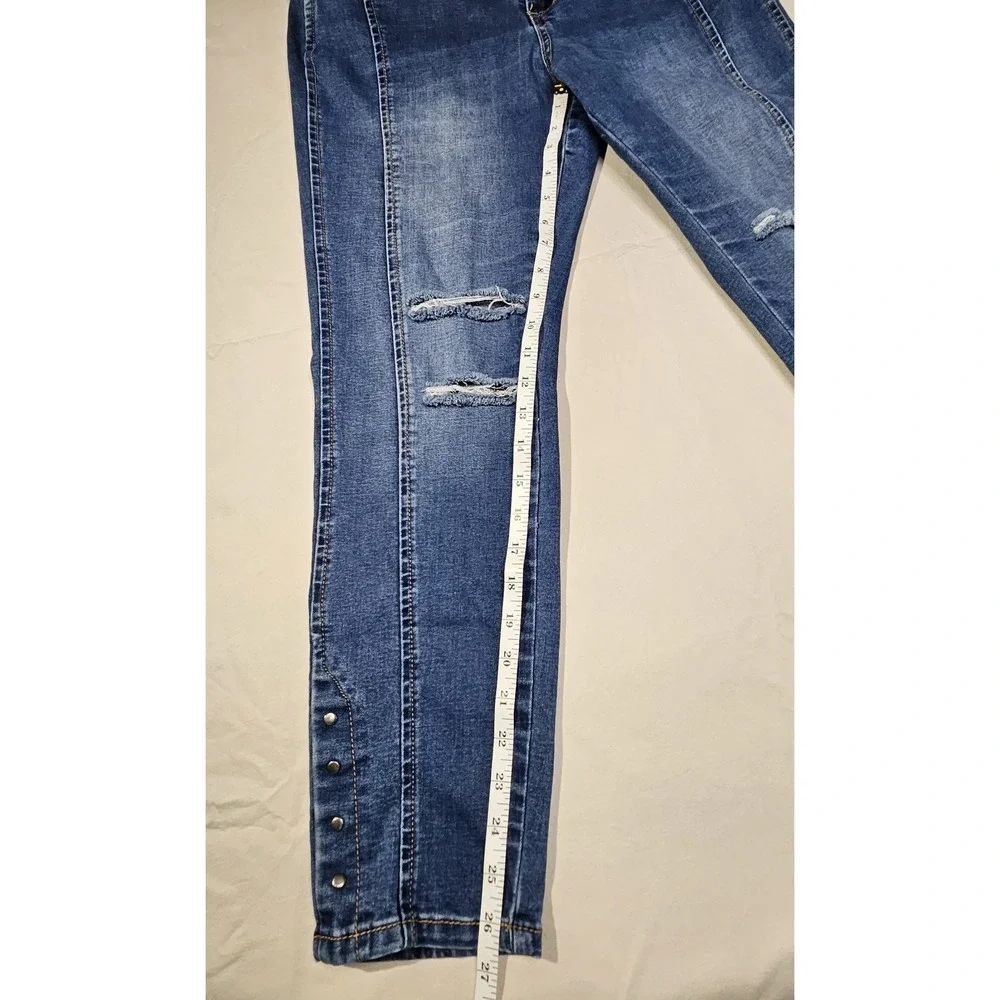 Sugar Magnolia Womens Distressed Skinny Jeans Size 10 Blue Stretch Ankle Studded